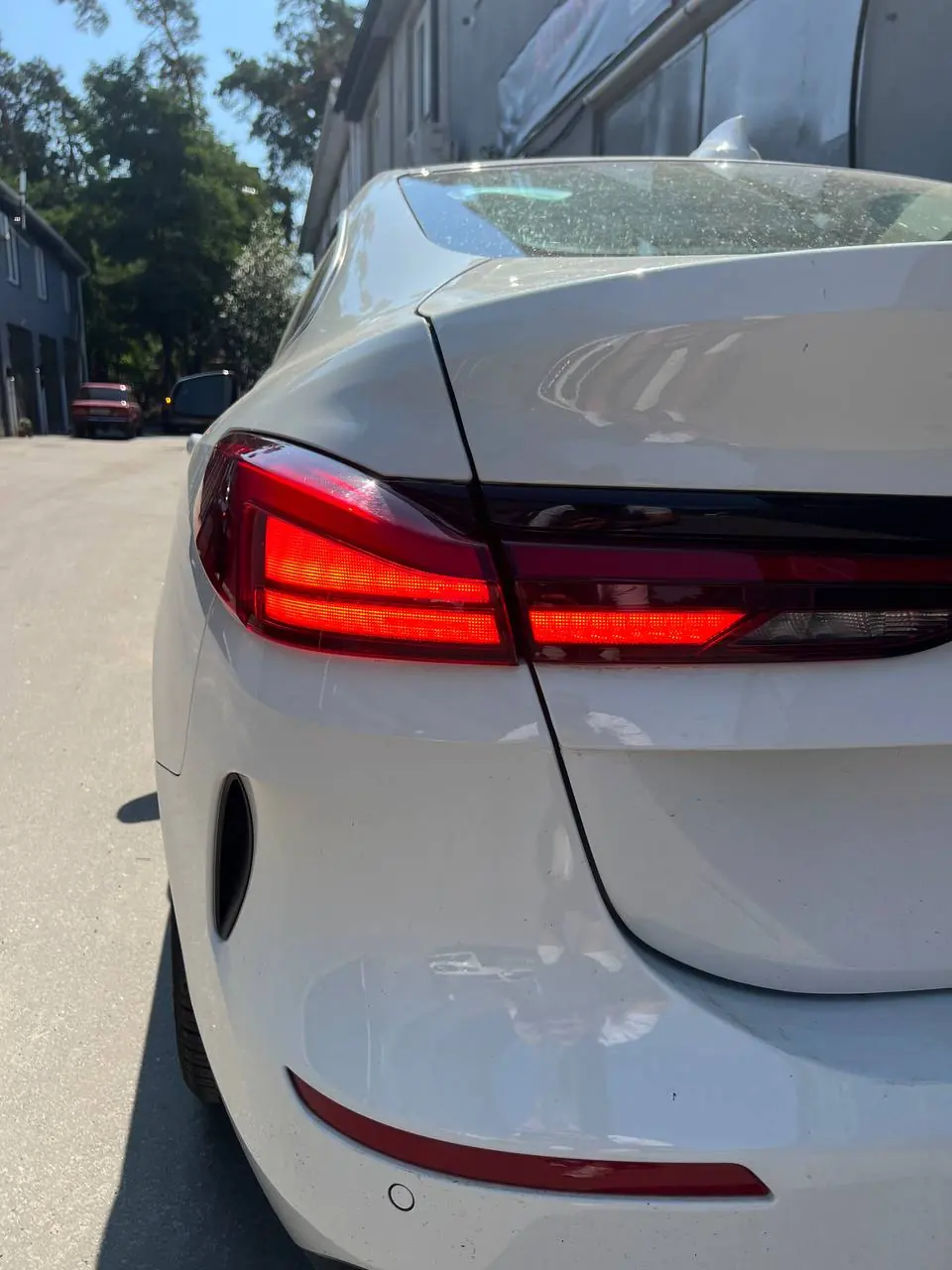 Лівий задній ліхтар BMW F44 до переробки, червоний поворотник