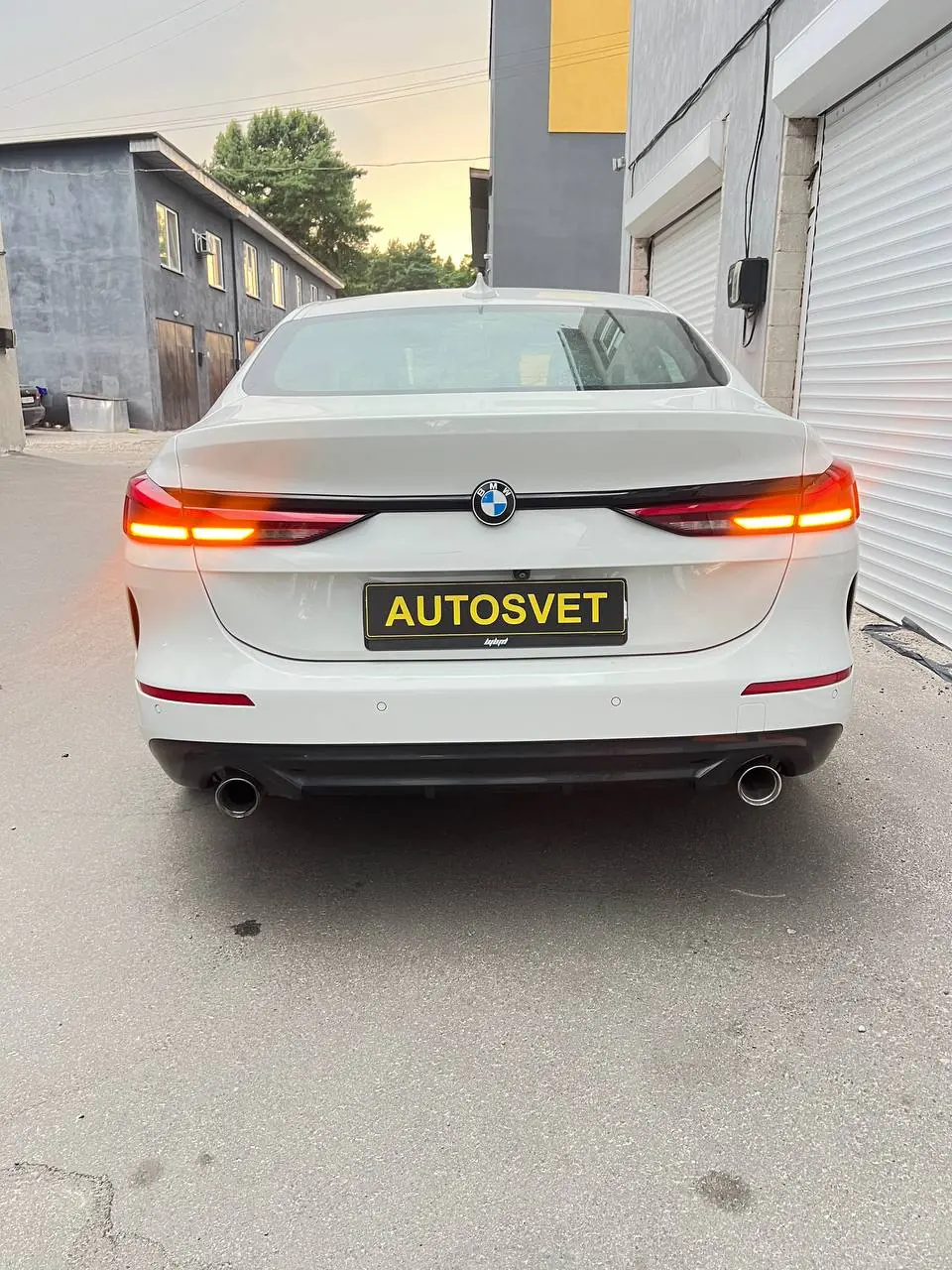 BMW 2 Series F44 після переробки, жовті задні поворотники EU