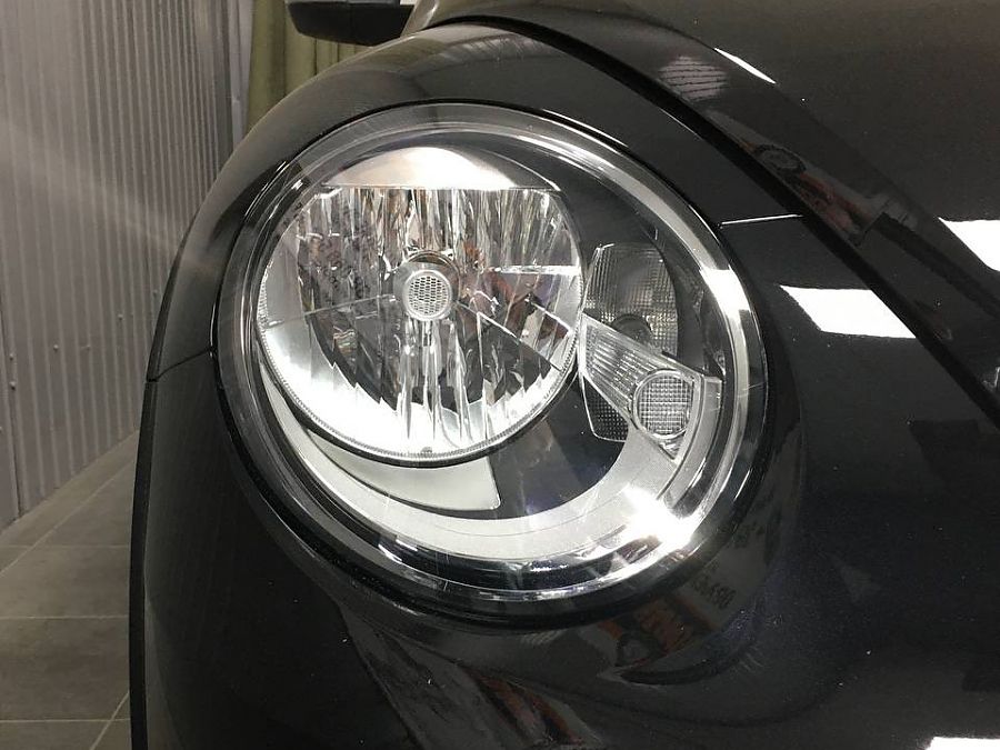 Установка лінз Volkswagen New Beetle