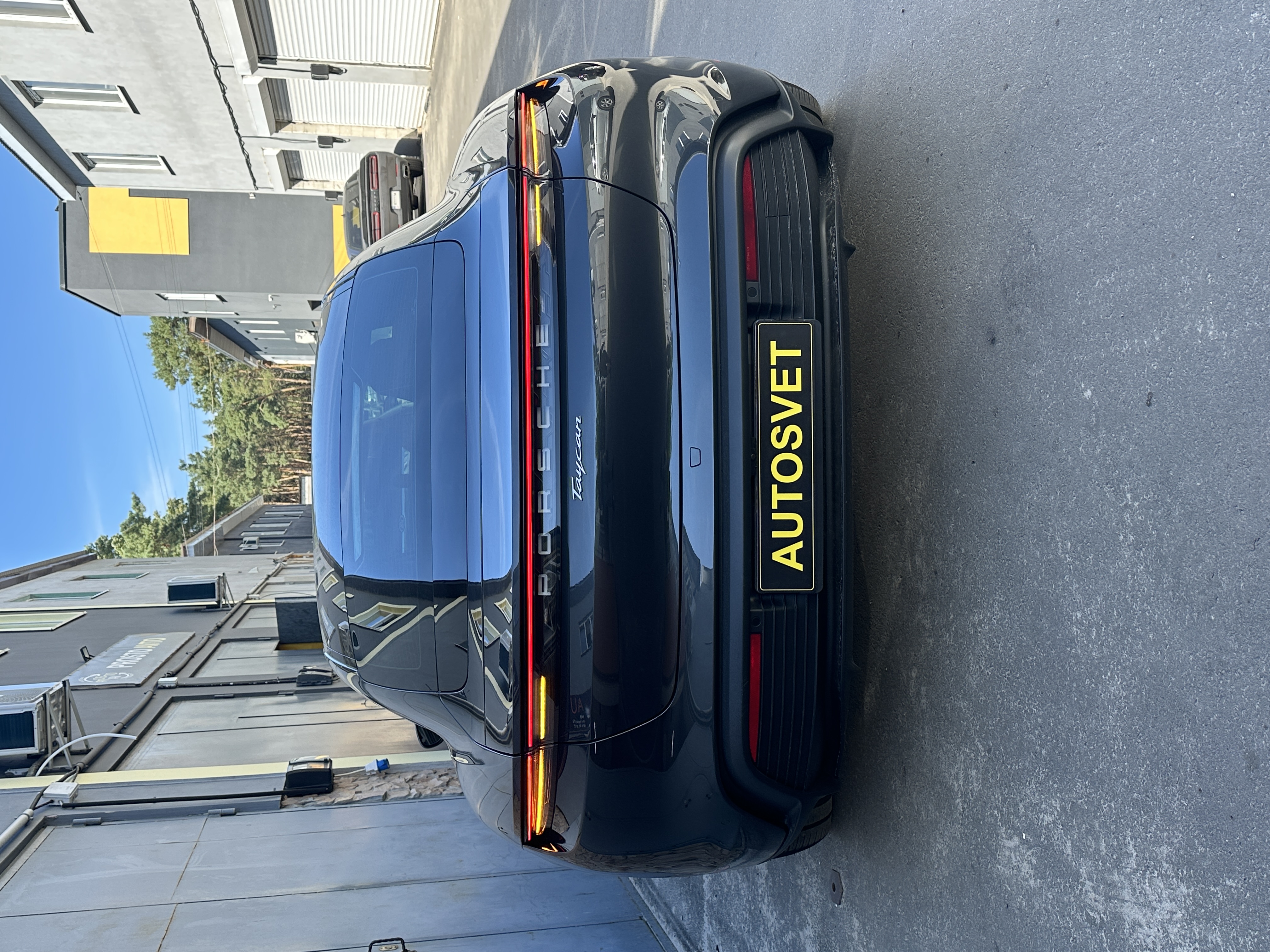 Porsche taycan переробка задніх ліхтарів з америки на Європу