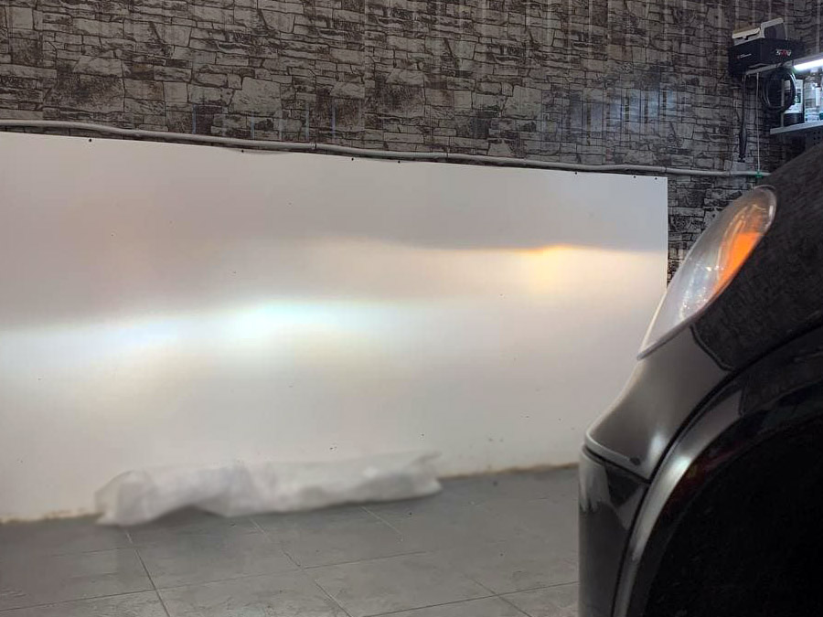 BMW X5 E70: Установка лінз у фари, ремонт фар, ремонт фар Київ, заміна скла фар	
