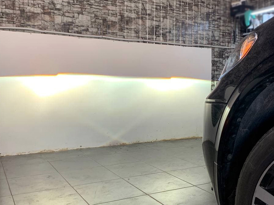 BMW X5 E70: Установка лінз у фари, ремонт фар, ремонт фар Київ, заміна скла фар	
