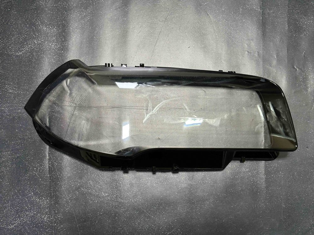 Скло фари для BMW X3 e83 (2004-2010) праве