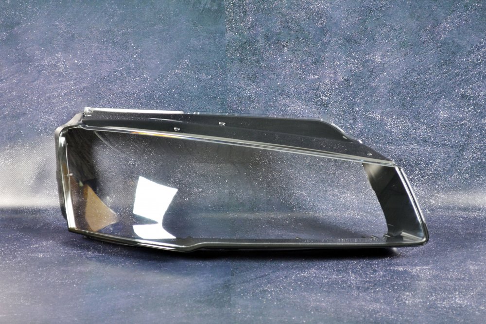 Скло фари для AUDI A8 D4 (2009-2013) дорестайлінг Xenon праве