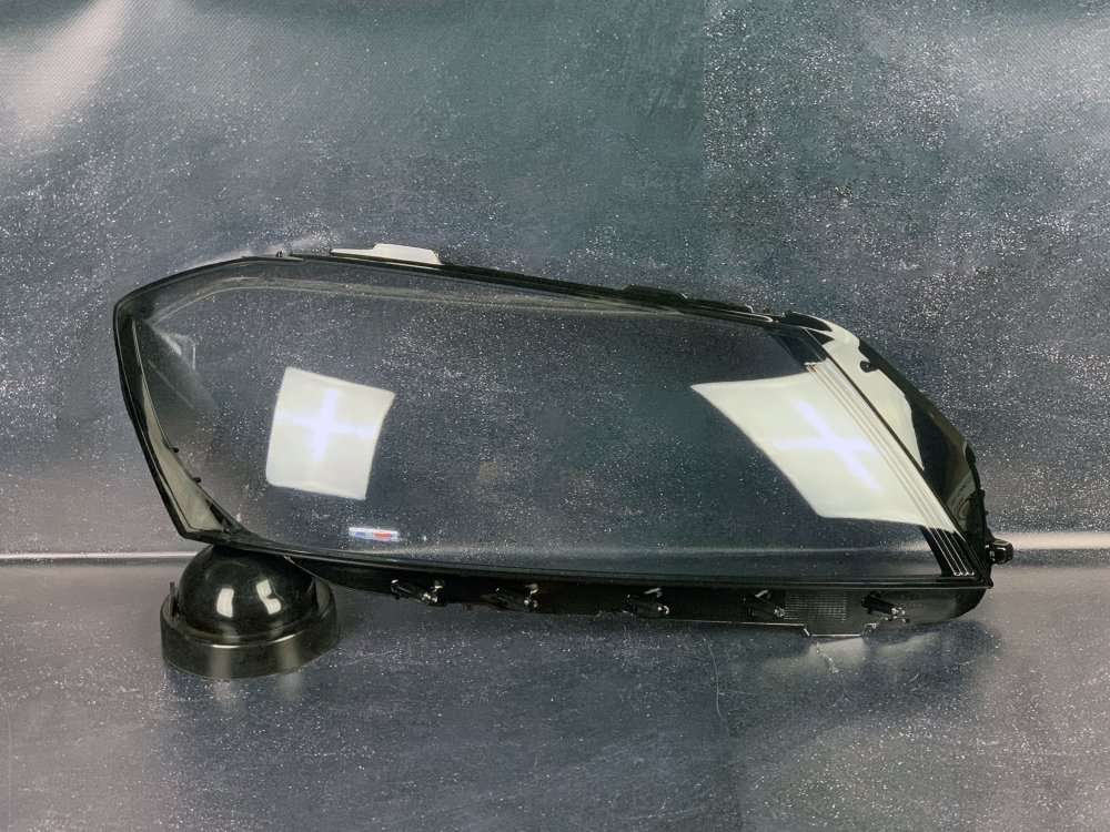Скло фари для VOLKSWAGEN Passat B7 euro (2010-2015) праве