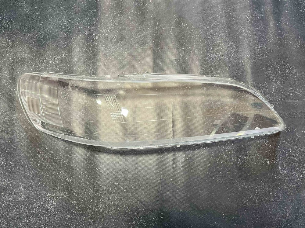 Скло фари для Honda Accord (1998-2002) праве