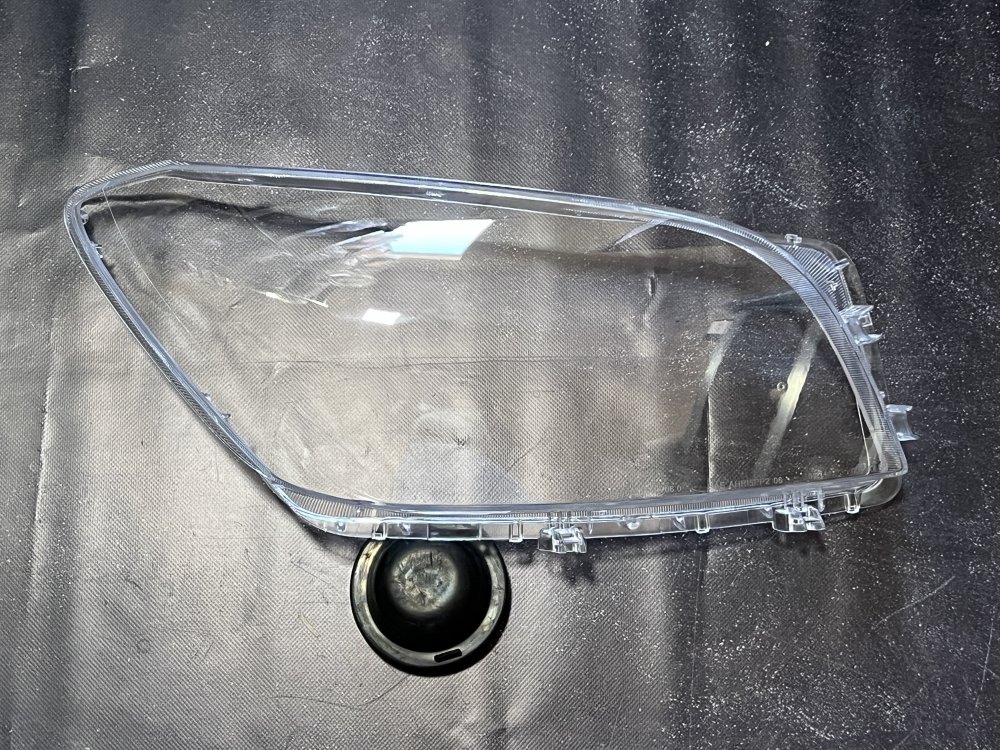 Скло фари для TOYOTA RAV4  (2005-2008) праве