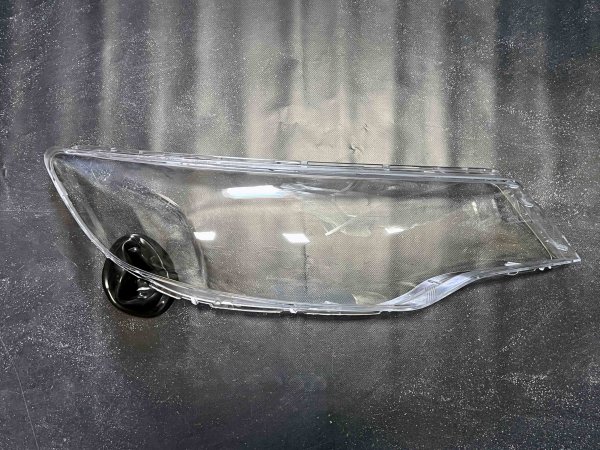 Скло фари для KIA FORTE (2012-2016) праве