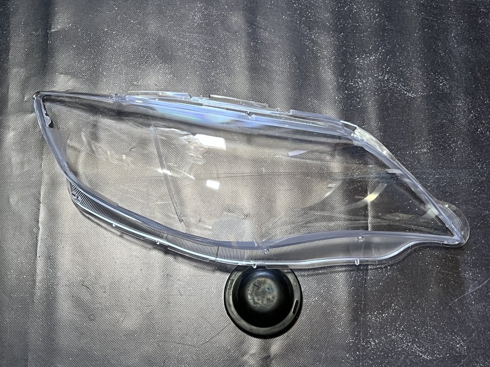 Скло фари для SUBARU Impreza (2011-2017) праве